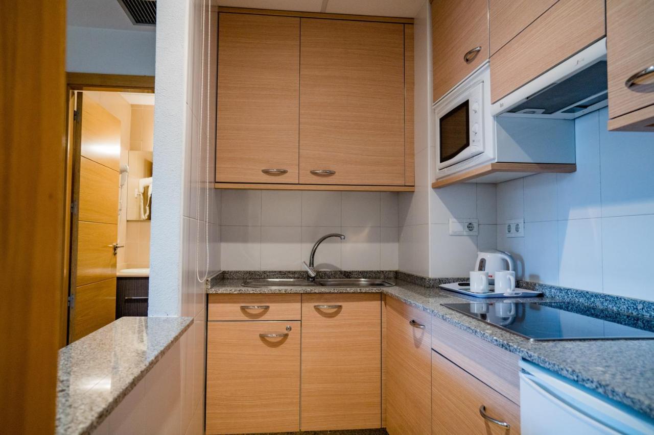 Aparthotel Compostela Madri